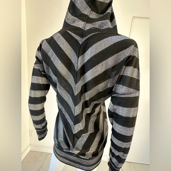 PH8 pullover hoodie size Small Black & shiny sheer long sleeve mesh - Picture 3 of 4
